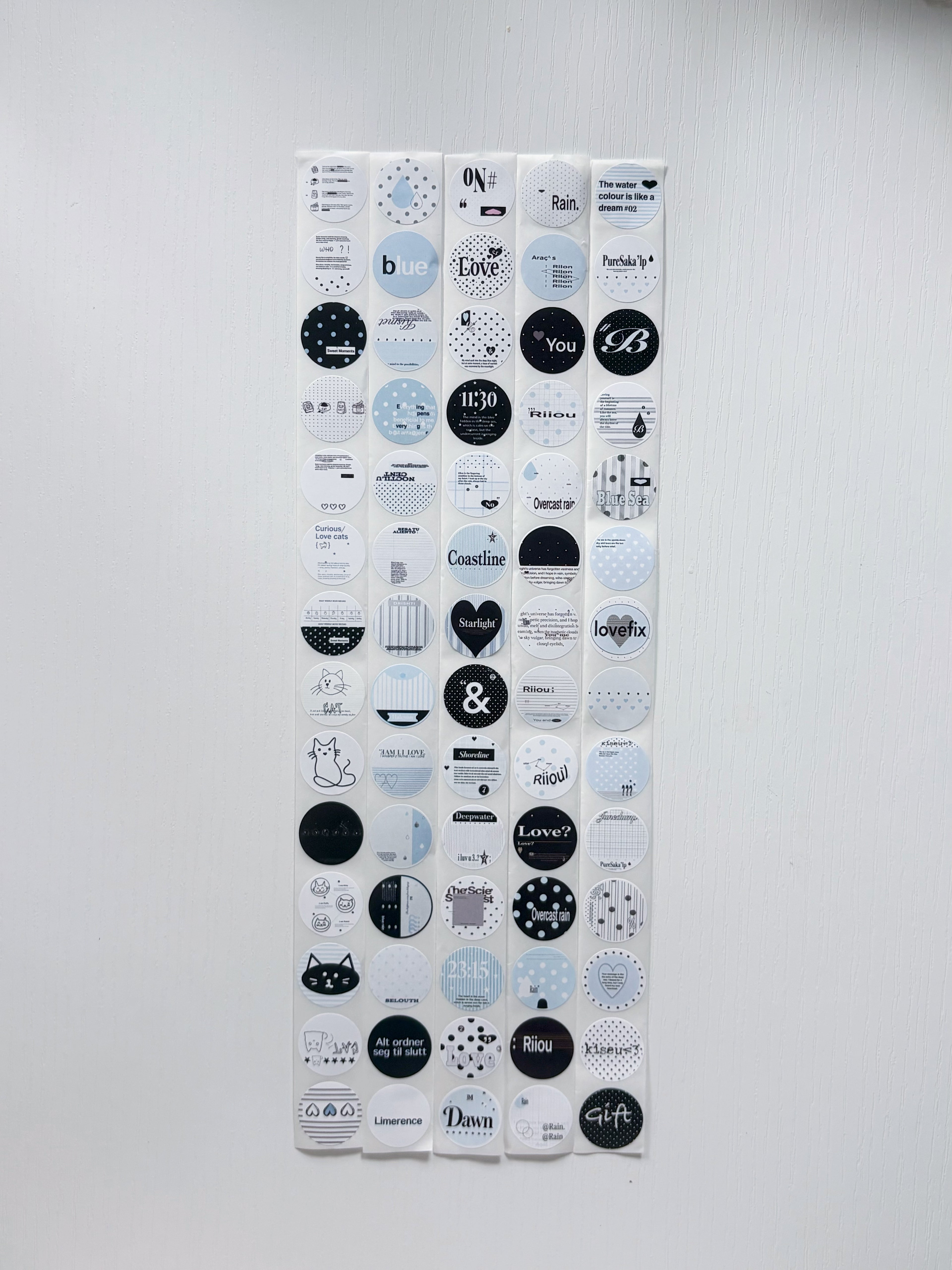 Blue Mix Sticker Roll
