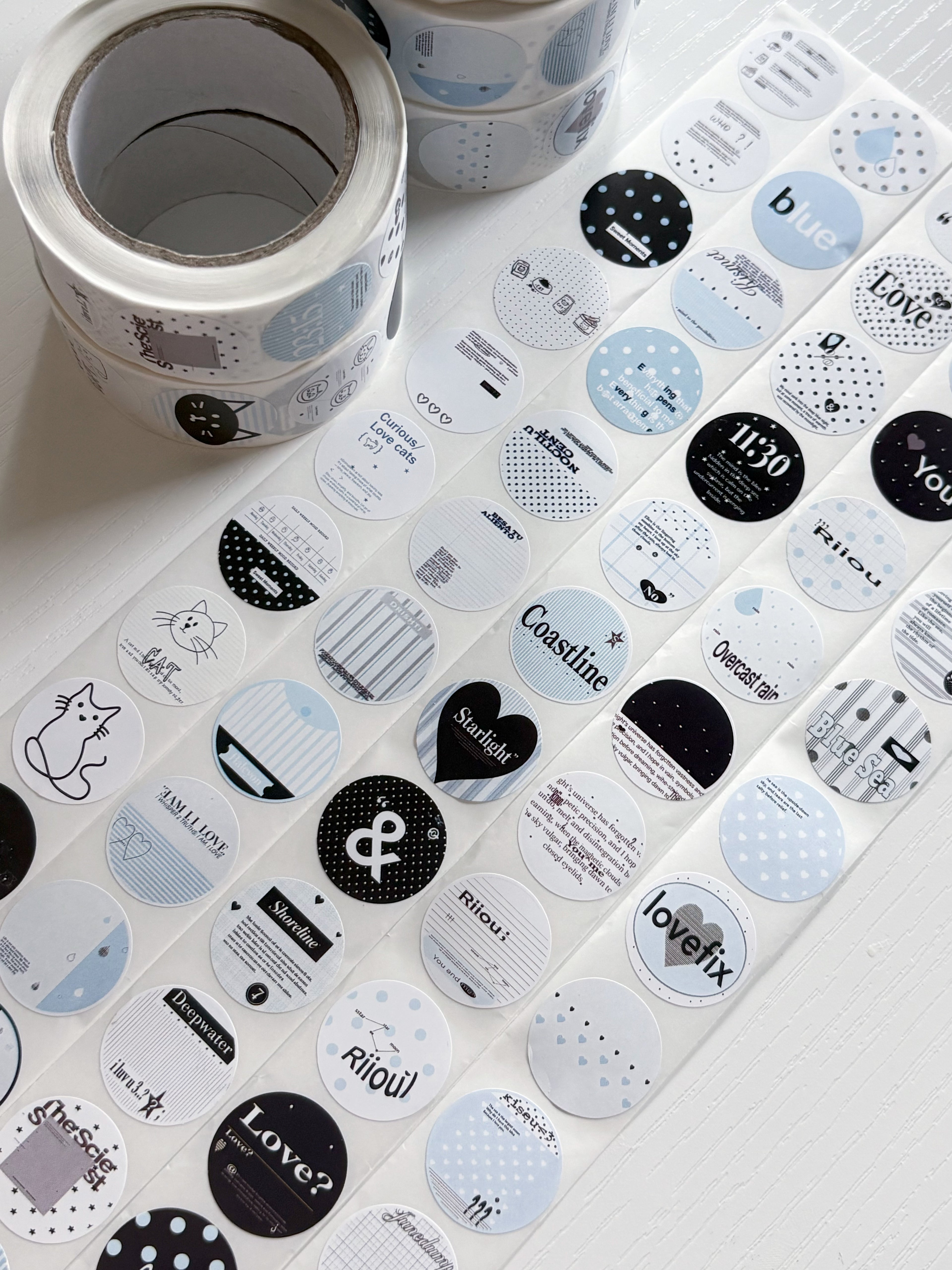 Blue Mix Sticker Roll